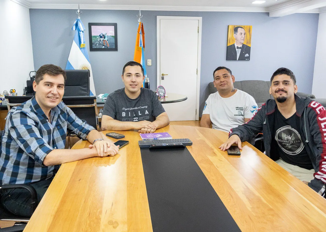 multimedia.normal.a68a8f5b224060d3.TXVuaWNpcGlvIEJ1bmtlciBWaWRhX25vcm1hbC53ZWJw