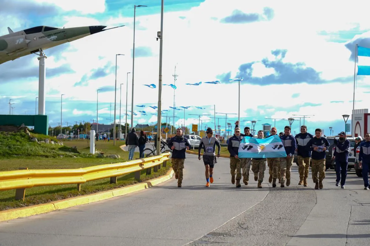 Unos 200 riograndenses participaron de la prueba atlética por Malvinas (7)