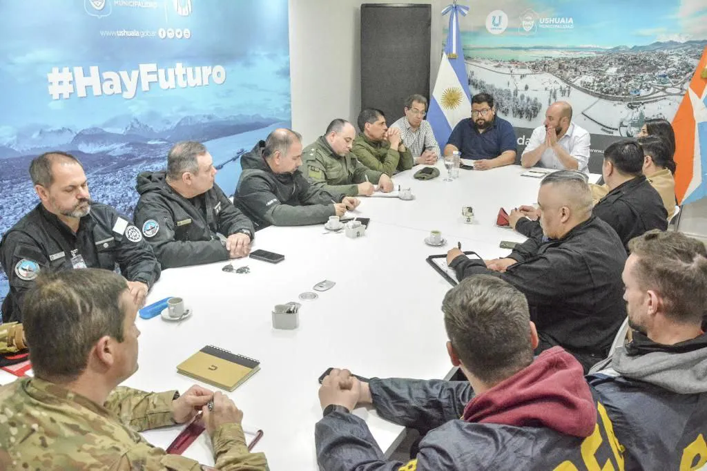 multimedia.normal.80ef5cf0e5ca61bf.UmV1bmnDs24gTXVuaWNpcGlvIEZ1ZXJ6YXMgZGUgU2VnX25vcm1hbC53ZWJw