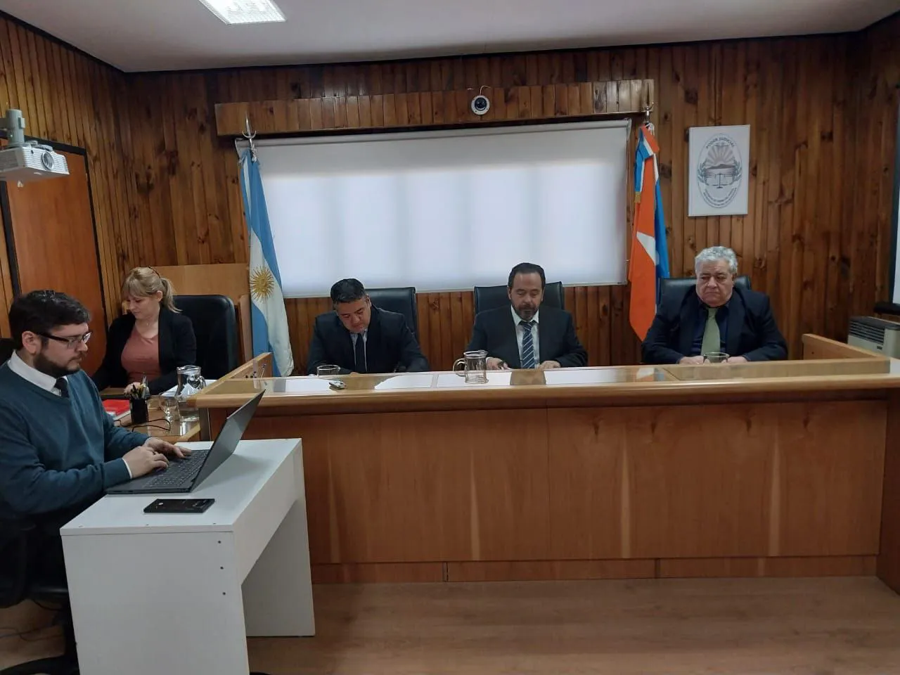 photo_5057682045739839287_y