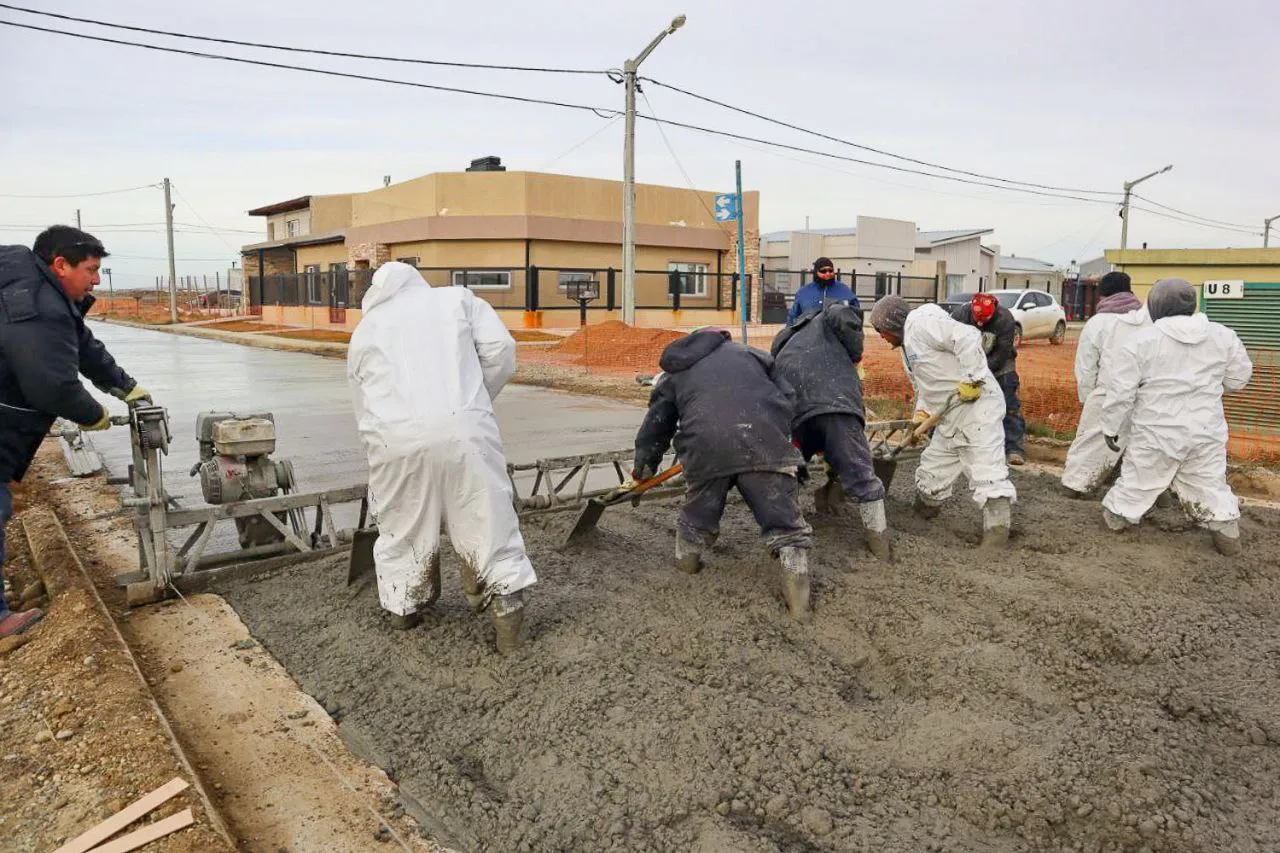 photo_5109462759870934327_y