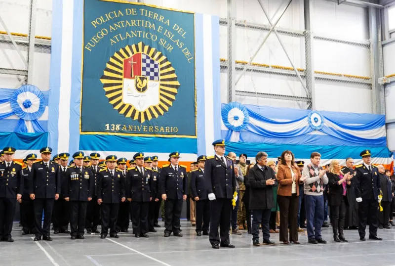 cambian-los-requisitos-para-el-ascenso-de-policias_L8bS (1)