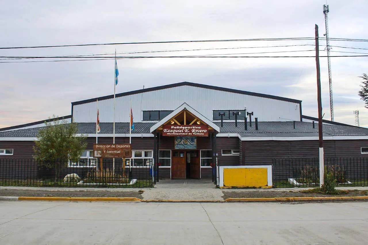 polideportivo-ezequiel-rivero-tolhuin