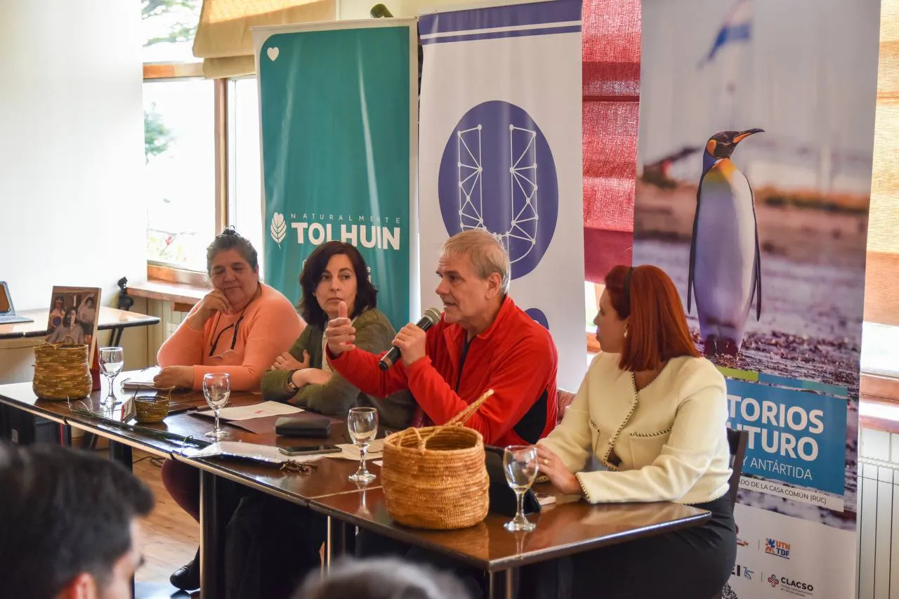 tolhuin recibe