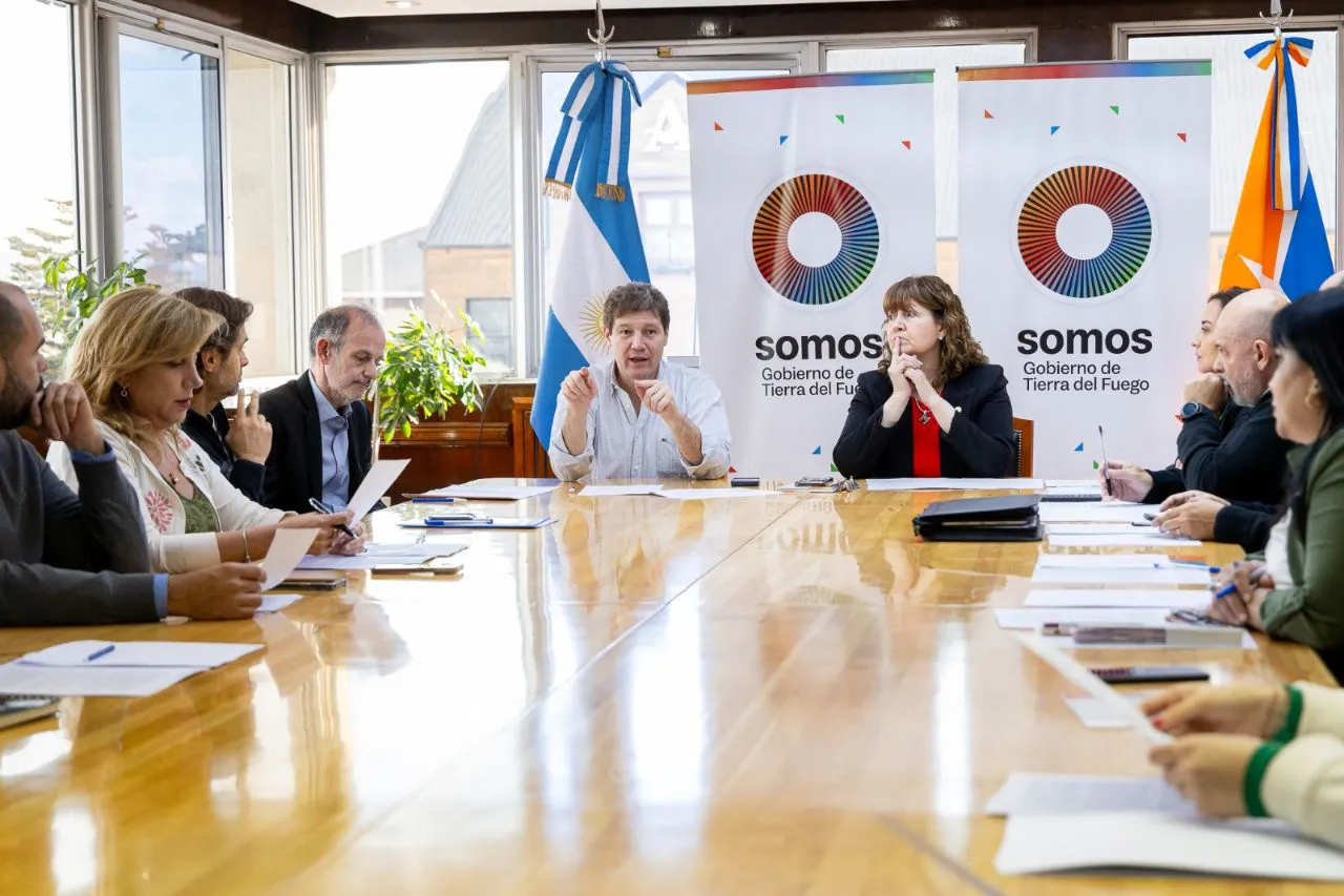 photo_4949920573253855962_y