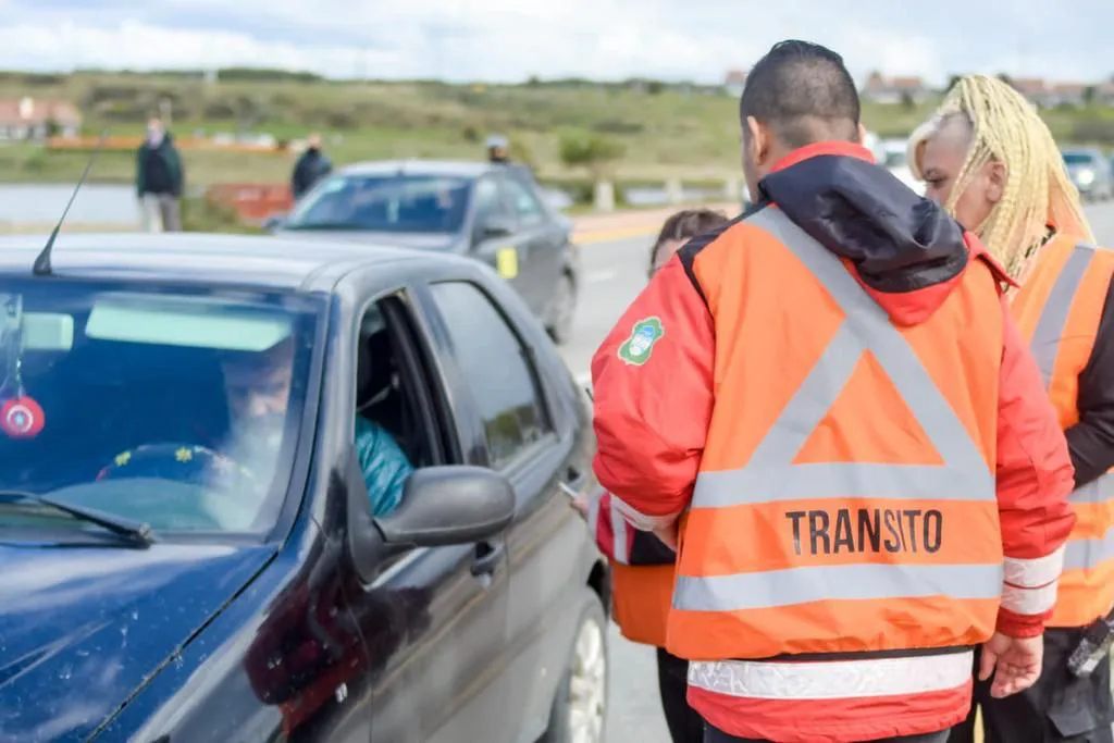 photo_5139122262123850640_y