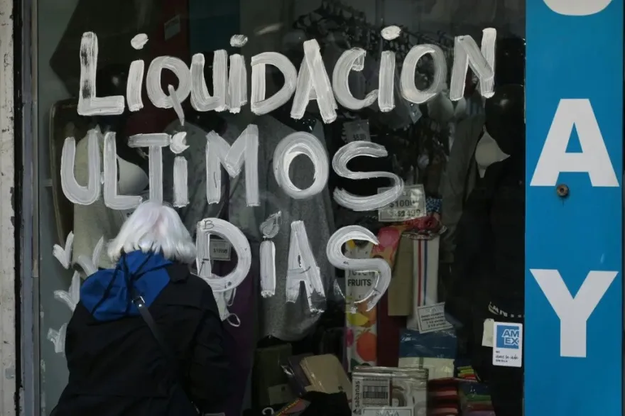 20251106020938_caida_del_consumo_rg