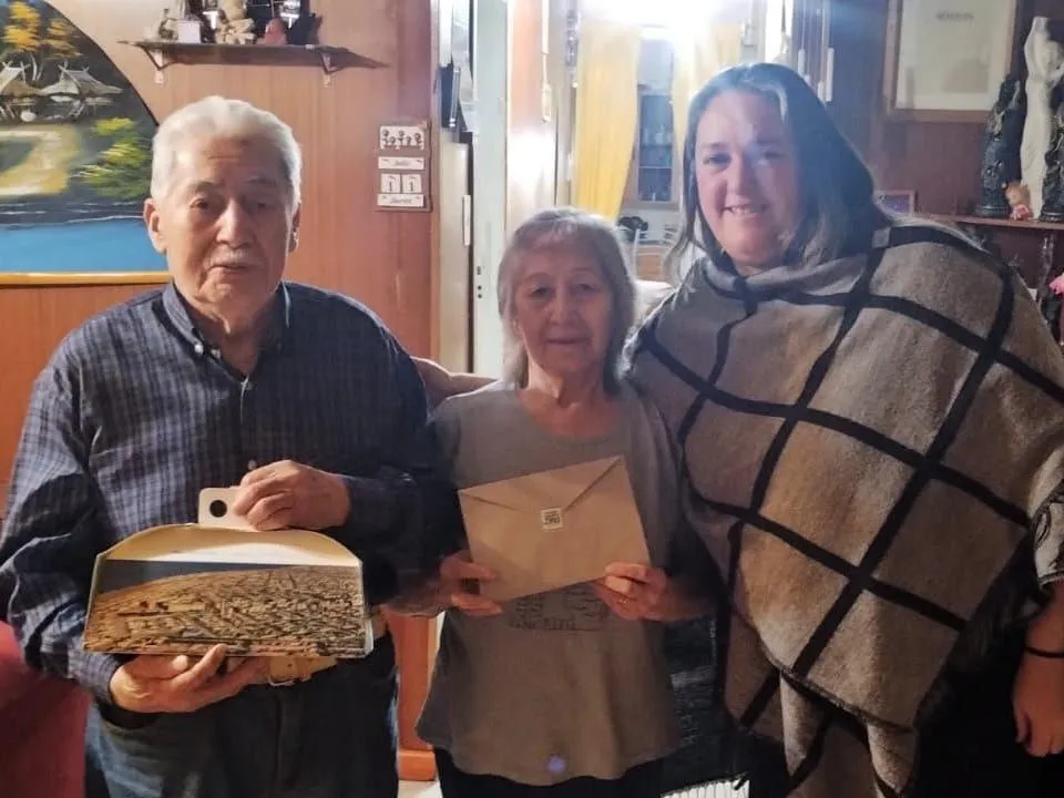 photo_4936126542753410405_y