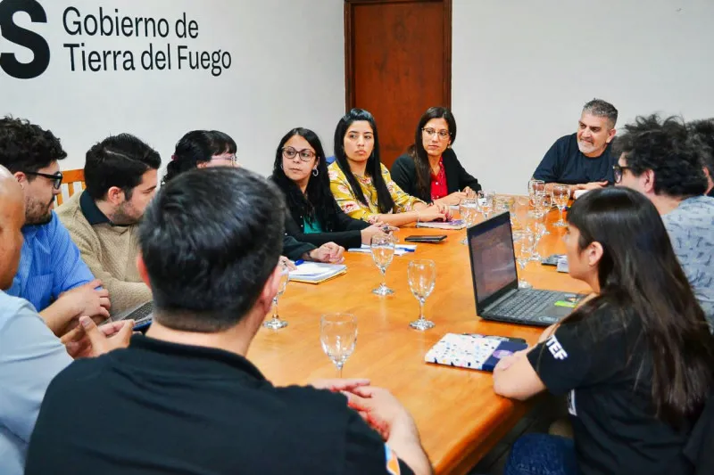 el-salario-docente-quedo-120-puntos-debajo-de-la-inflacion_o7OH