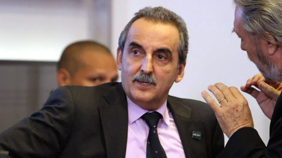 52714248b796a_940_529!