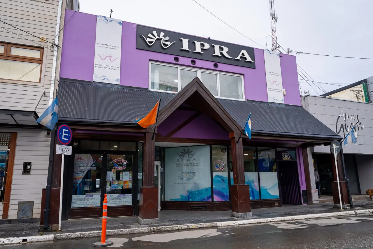 photo_5028687279870291567_y