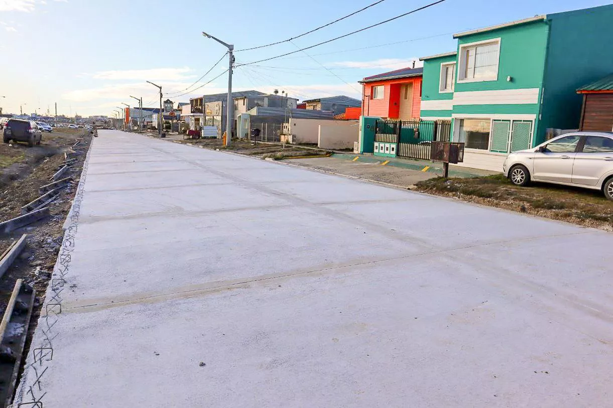 photo_4949532359749905367_y