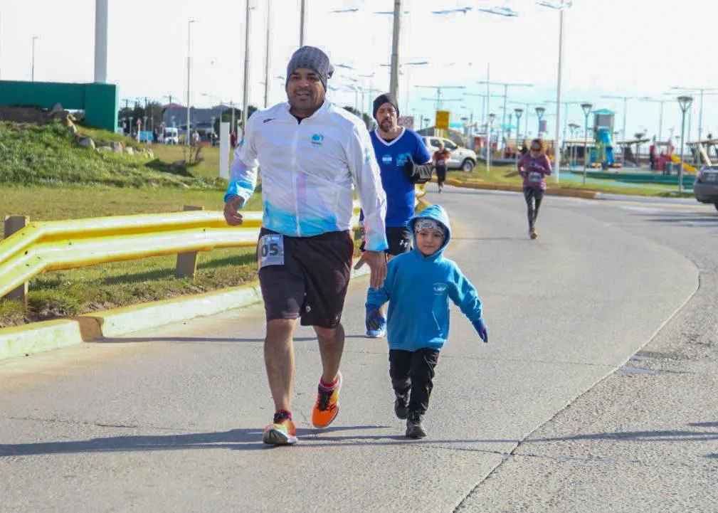 Unos 200 riograndenses participaron de la prueba atlética por Malvinas (3)