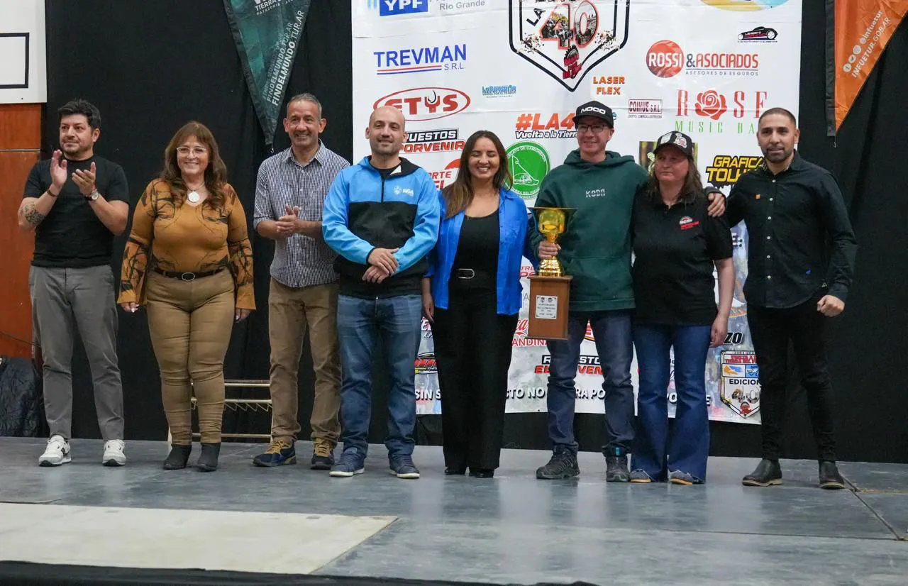 photo_4924702067185003711_y