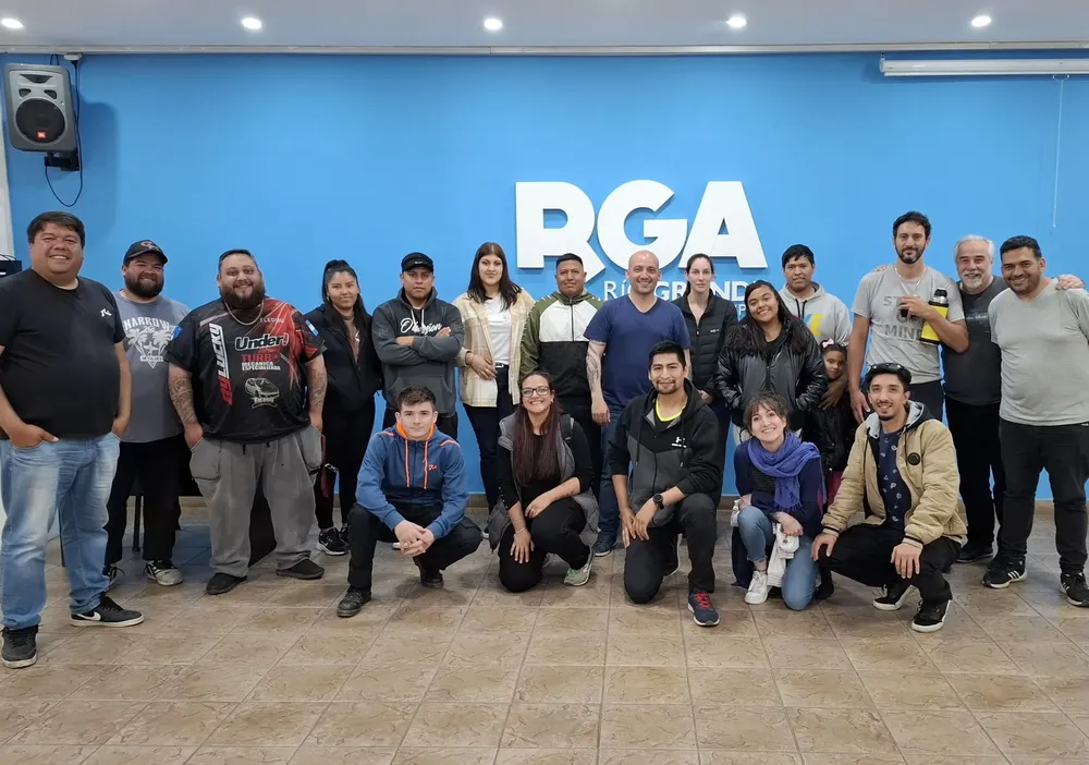 photo_4952118969444183636_w