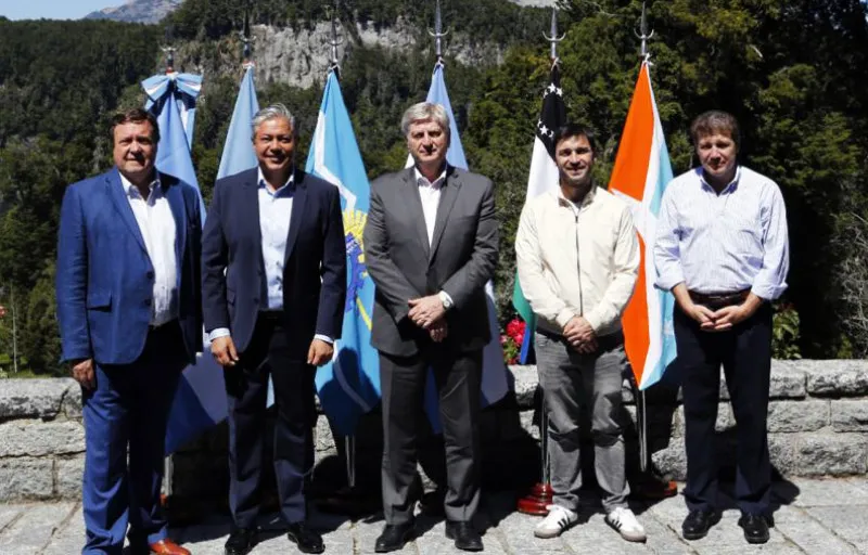 sin-vidal-se-reunieron-los-gobernadores-patagonicos_Xiv6