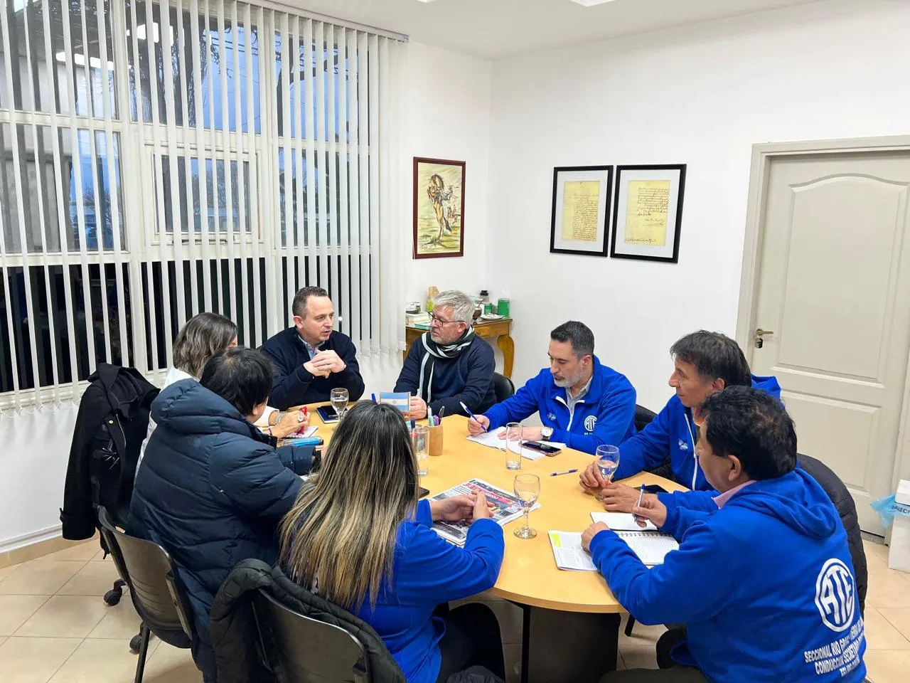 photo_5157154489042579933_y