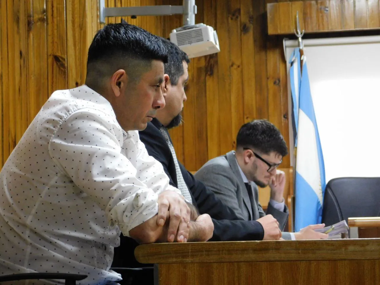 multimedia.normal.8c2b8f3a0ce0282d.cGhvdG8xNzE5MzIzNzM0X25vcm1hbC53ZWJw