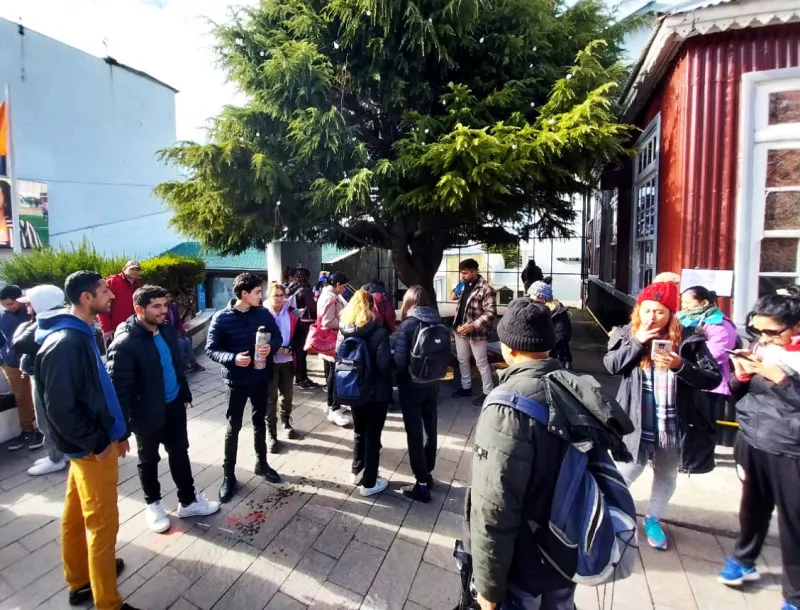 en-ushuaia-juntan-firmas-contra-aumento-del-boleto_Cx3Z