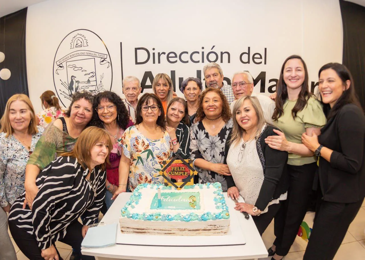 photo_4906791847402253571_y