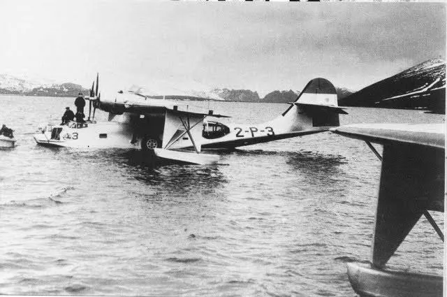 PRIMER VUELO