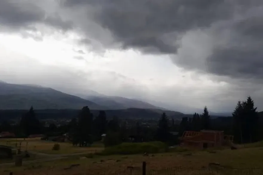 20260111221025_lluvia_patagonia (1)