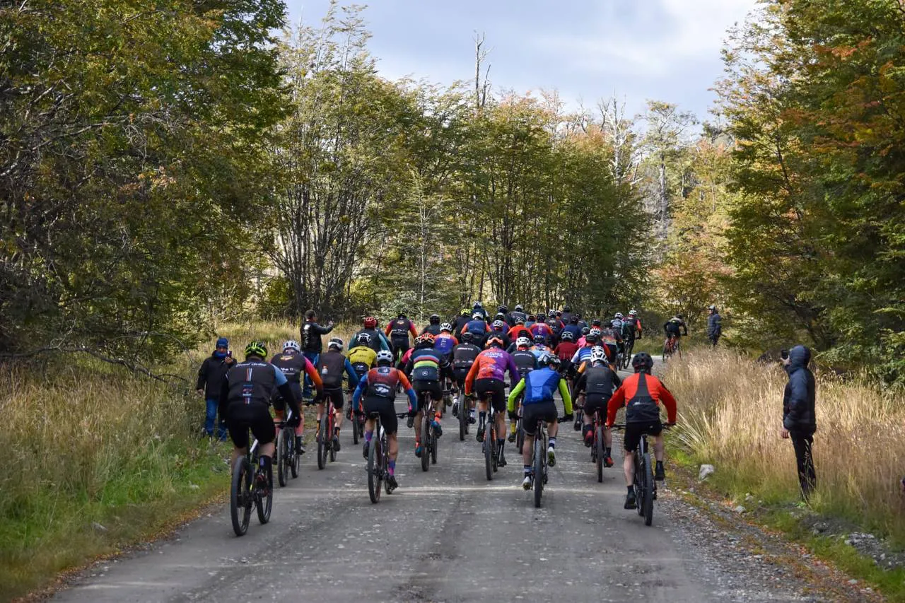 Gran participación de competidores en la Revancha al Rally Mountain Bike en Tolhuin (3)