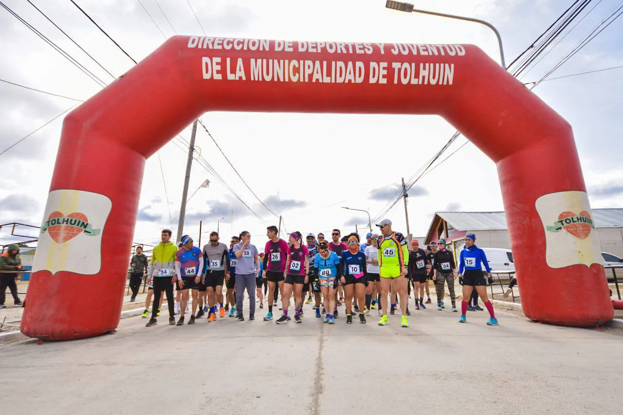 photo_4929475347808890348_y