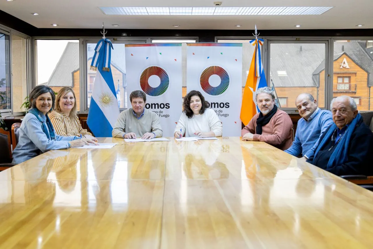 photo_4987827464982080513_y