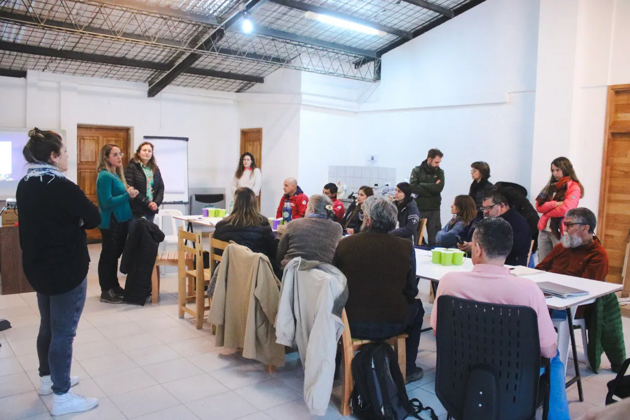 photo_5118583629730130934_y