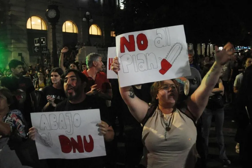 20231228045206_6584ebf369105_1200