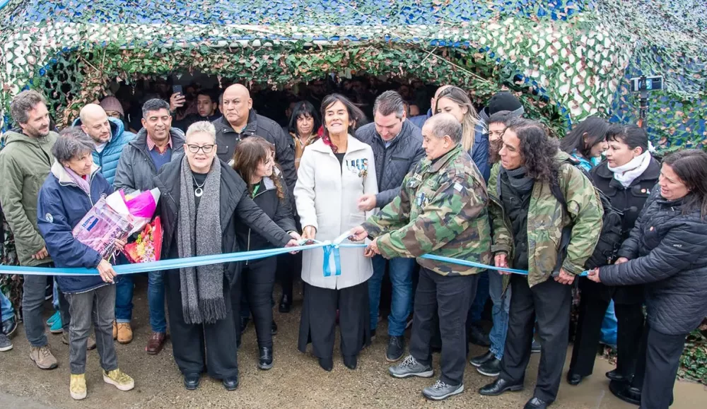 41967-quedo-oficialmente-inaugurada-la-carpa-de-la-dignidad