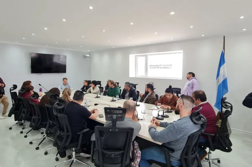 20231115050421_photo_2023_11_15_05_04_04