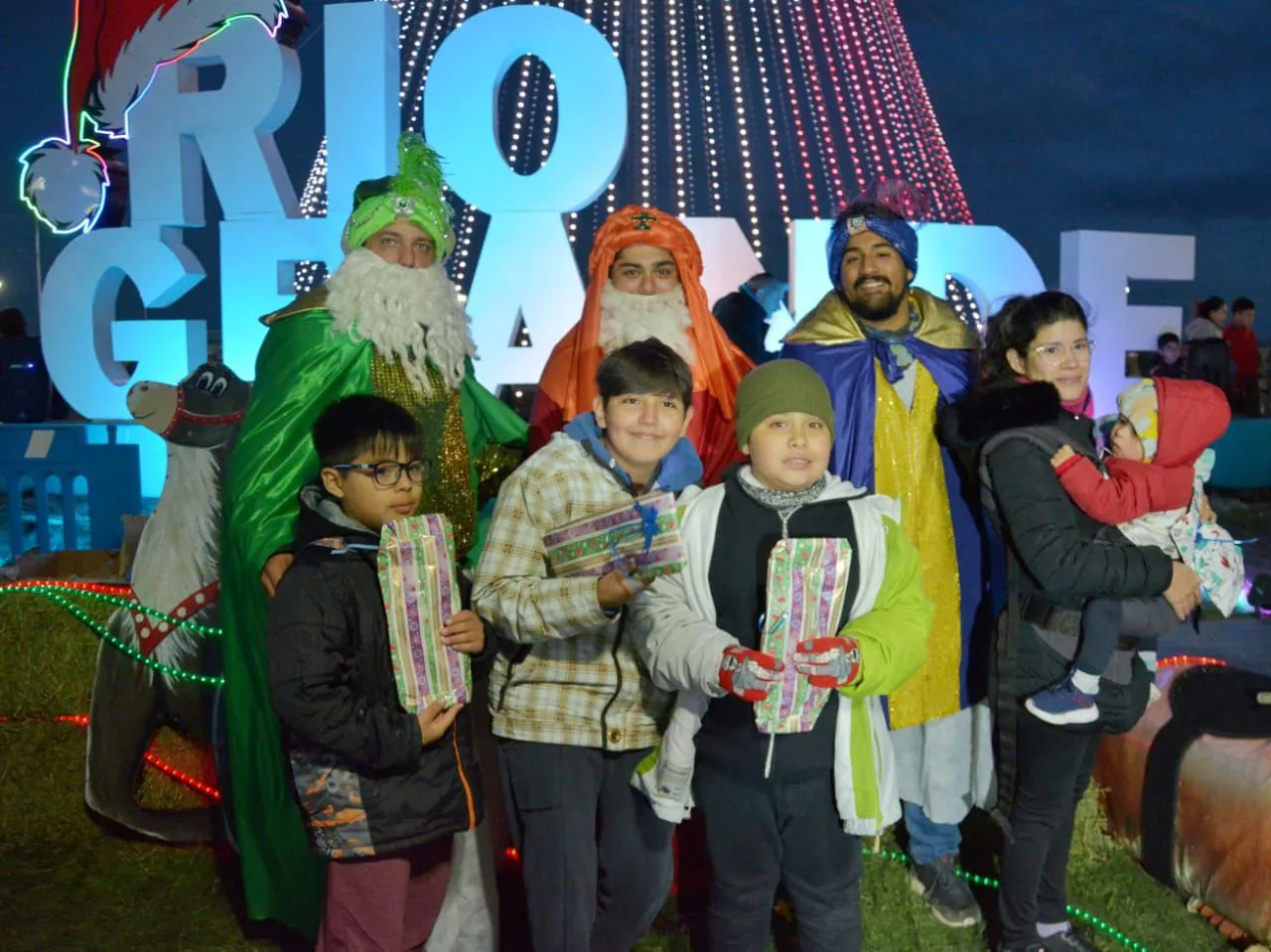 multimedia.normal.bd0ca94df698935e.UmV5ZXMgTWFnb3MgUGFycXVlX25vcm1hbC53ZWJw (1)