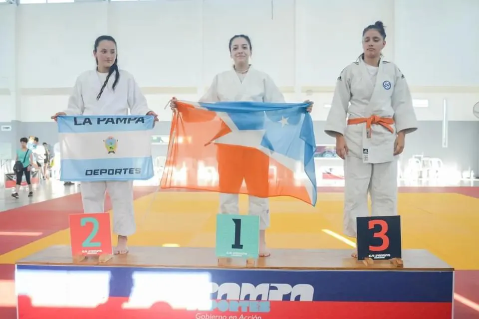 multimedia.normal.8ee23225a5cc6129.TWVkYWxsYSBKdWRvIEVwYWRlX25vcm1hbC53ZWJw