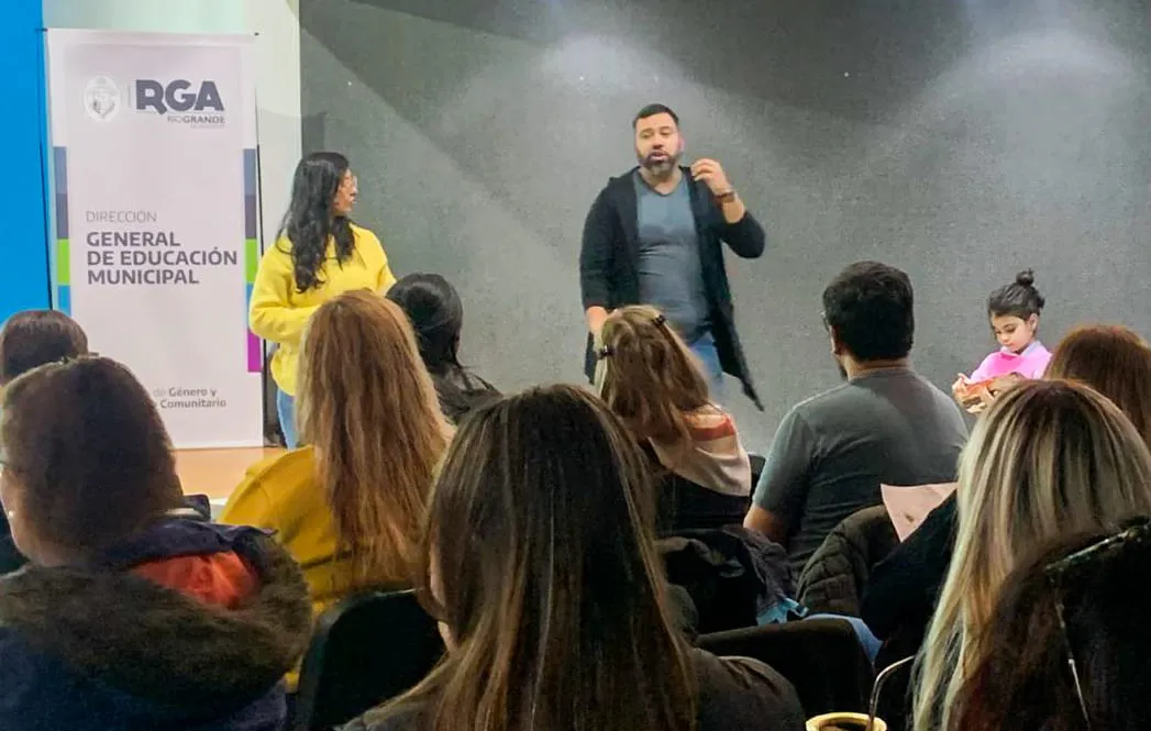 photo_5120878194533182742_y