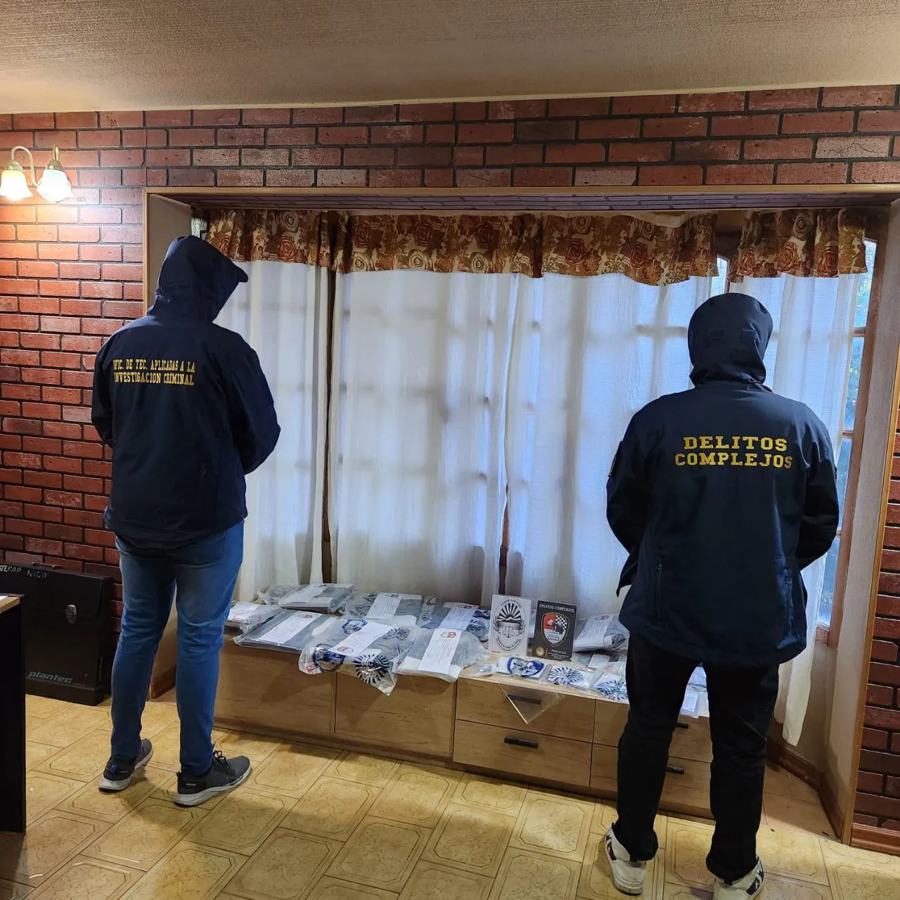 photo_5069339707967646615_y