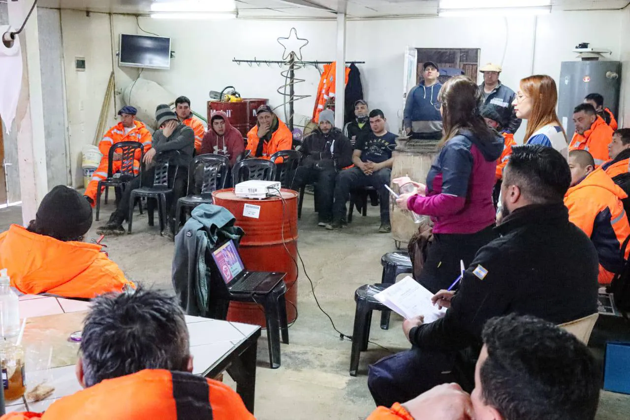 photo_5154612212000730275_y