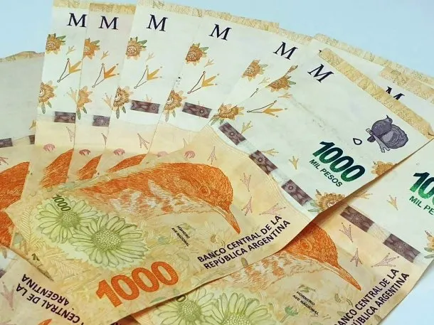 salario-billetes-pesos