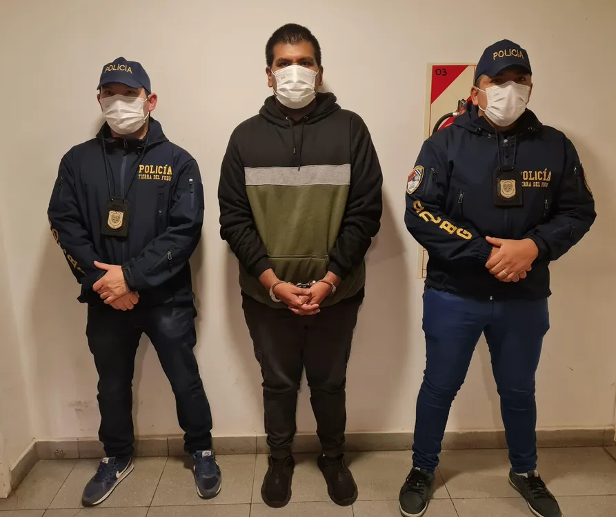 multimedia.normal.89d4fd22a2fc846c.V2FsdGVyIE5pZXZhX25vcm1hbC53ZWJw (1)