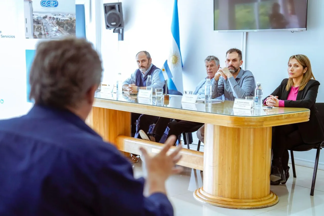 photo_4990133673441472466_y