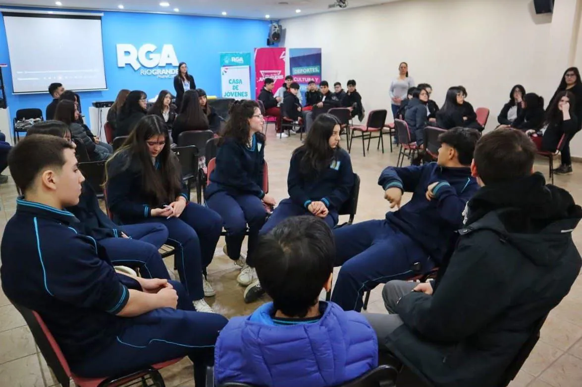 photo_4911642252753874300_y