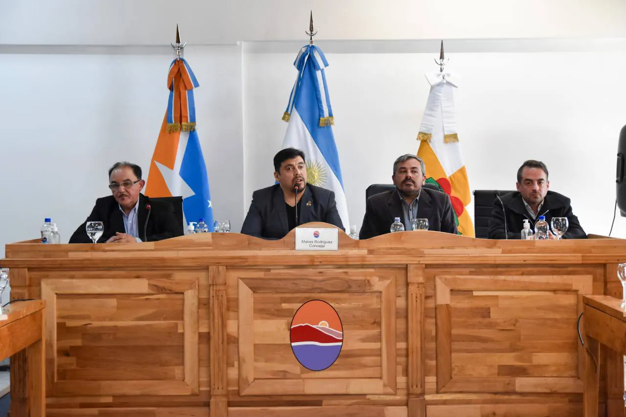 photo_5123329242174696791_y