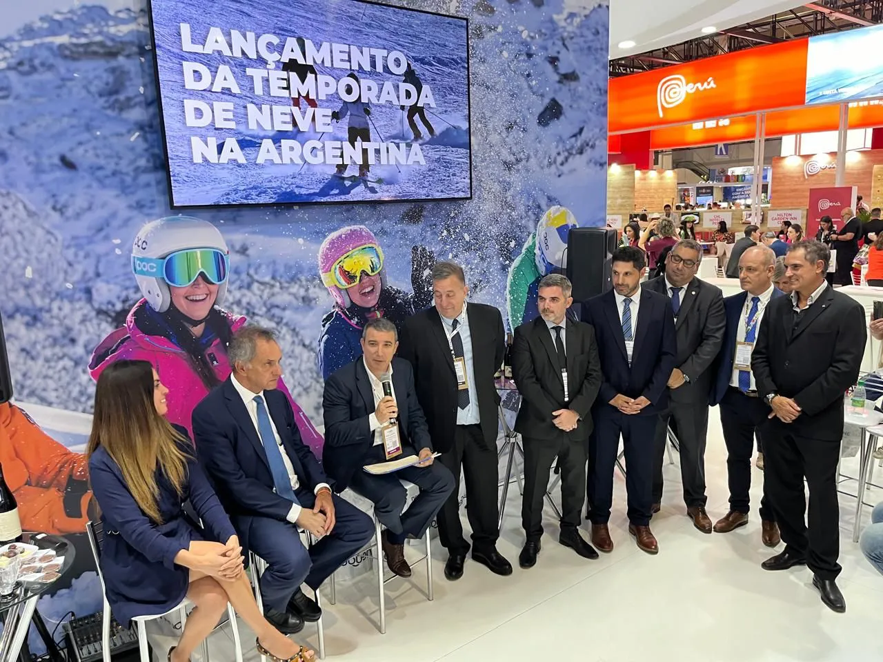 photo_4969739343358962703_y