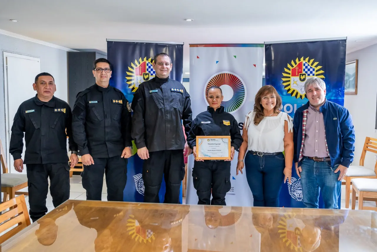 photo_4907115249849707679_y